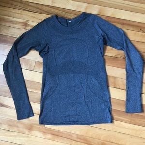 🍋 Lululemon gray swiftly tech long sleeve top